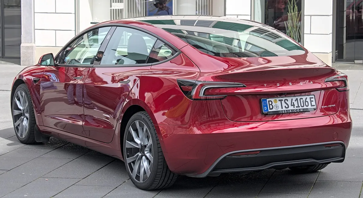 Tesla Model 3 (2023) at Autofrühling Ulm